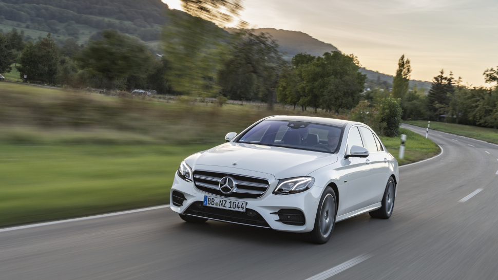 MERCEDES-BENZ E300de