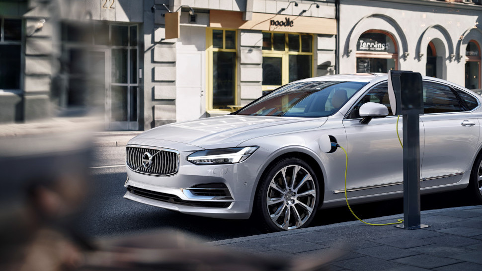 VOLVO S90 T8 Twin Engine (My 20)