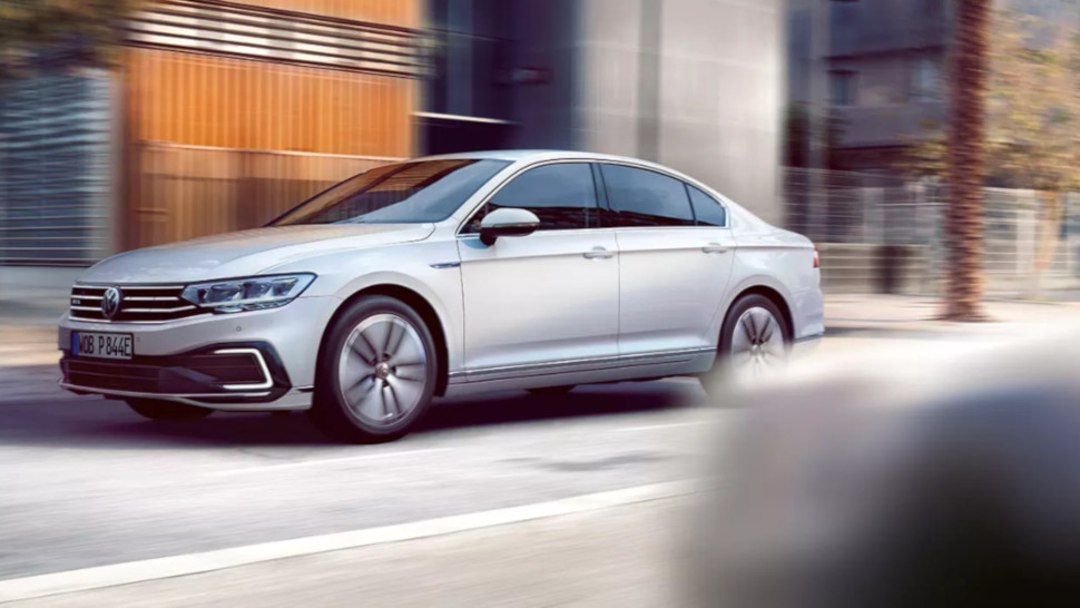 VOLKSWAGEN Passat GTE (MY 2019)