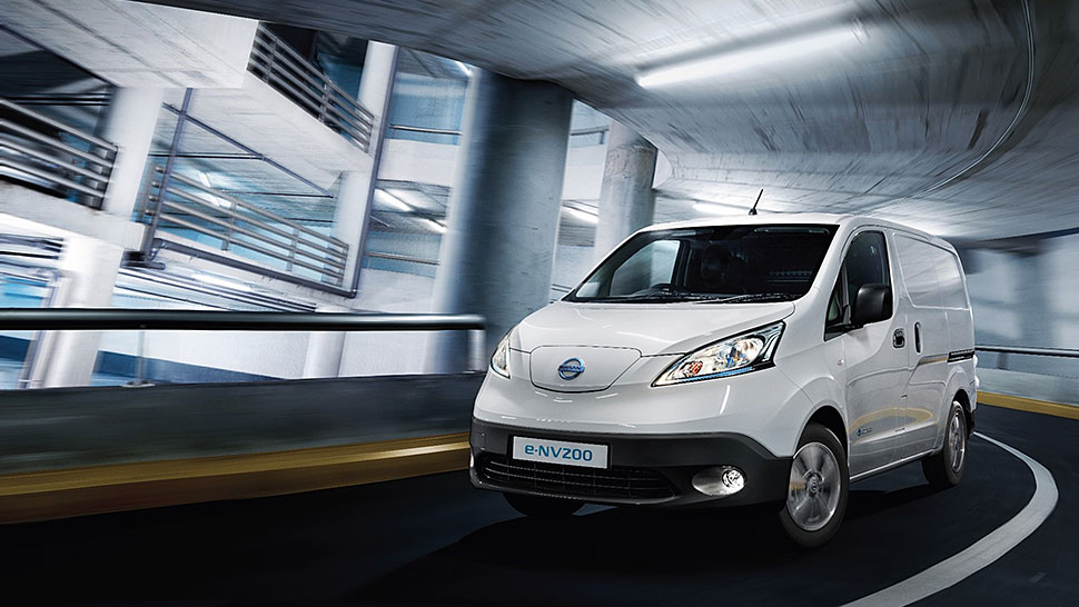 NISSAN eNV200