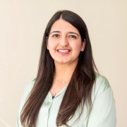 Sveta Malik headshot
