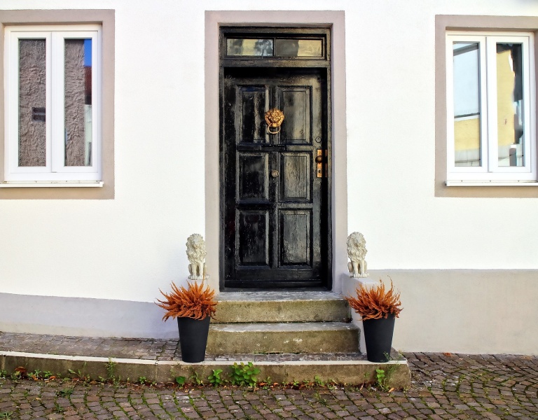 front_door
