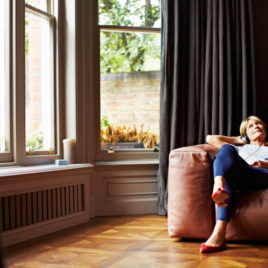 woman-sofa