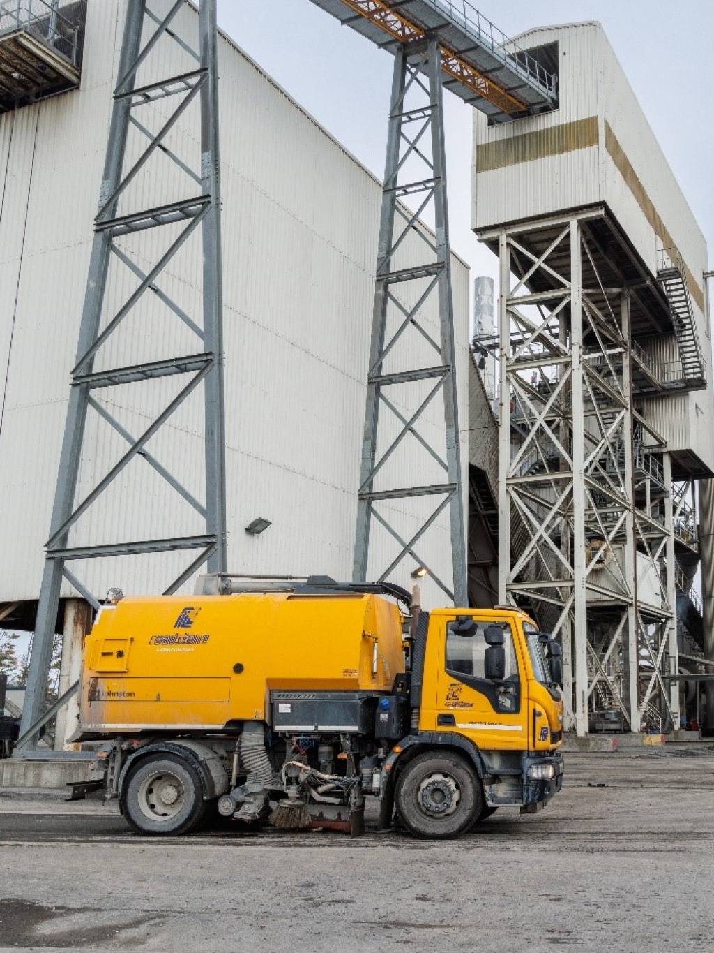 Roadstone truck at Belgard plant