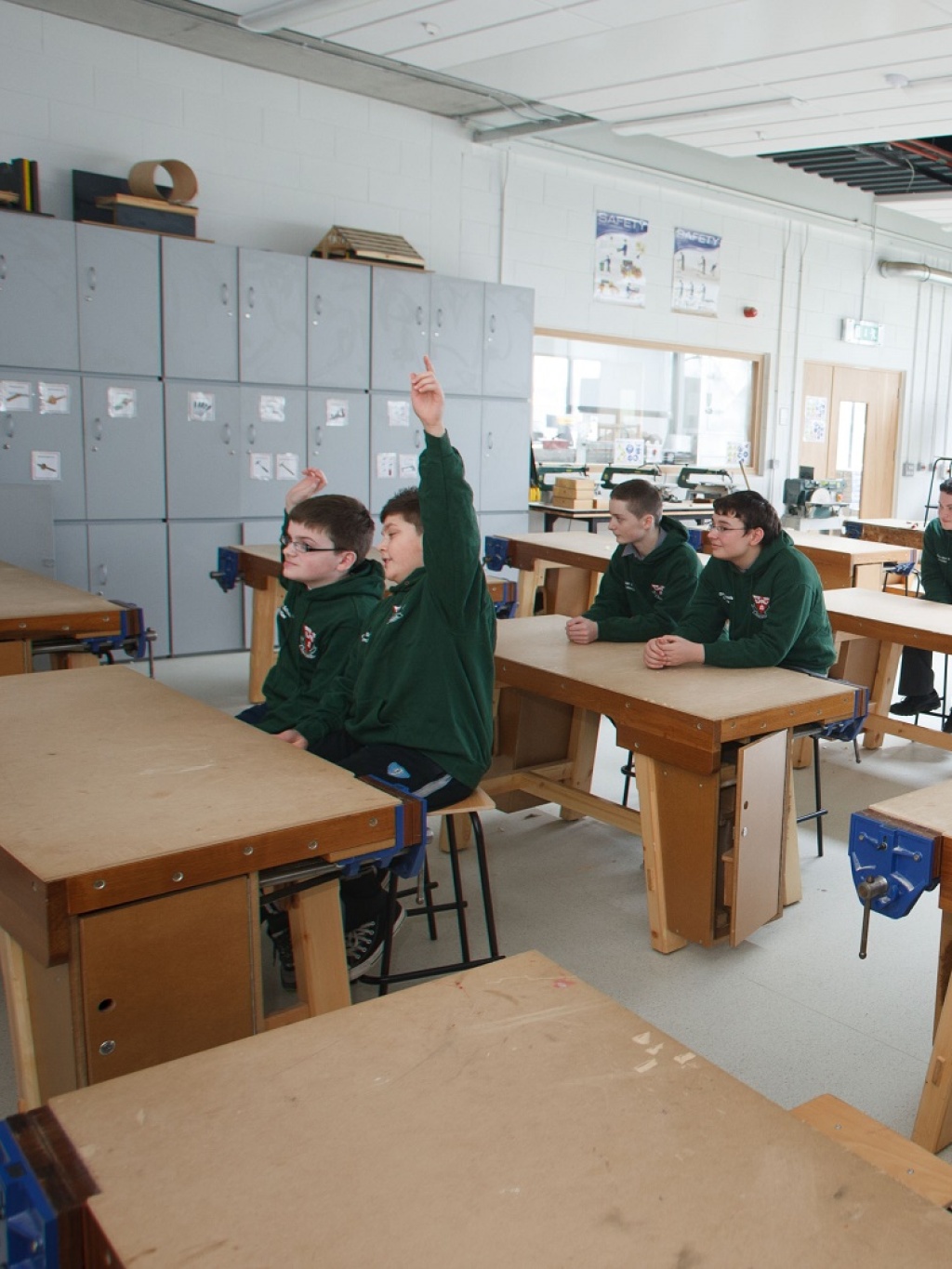 Saving-Energy-at-School-image