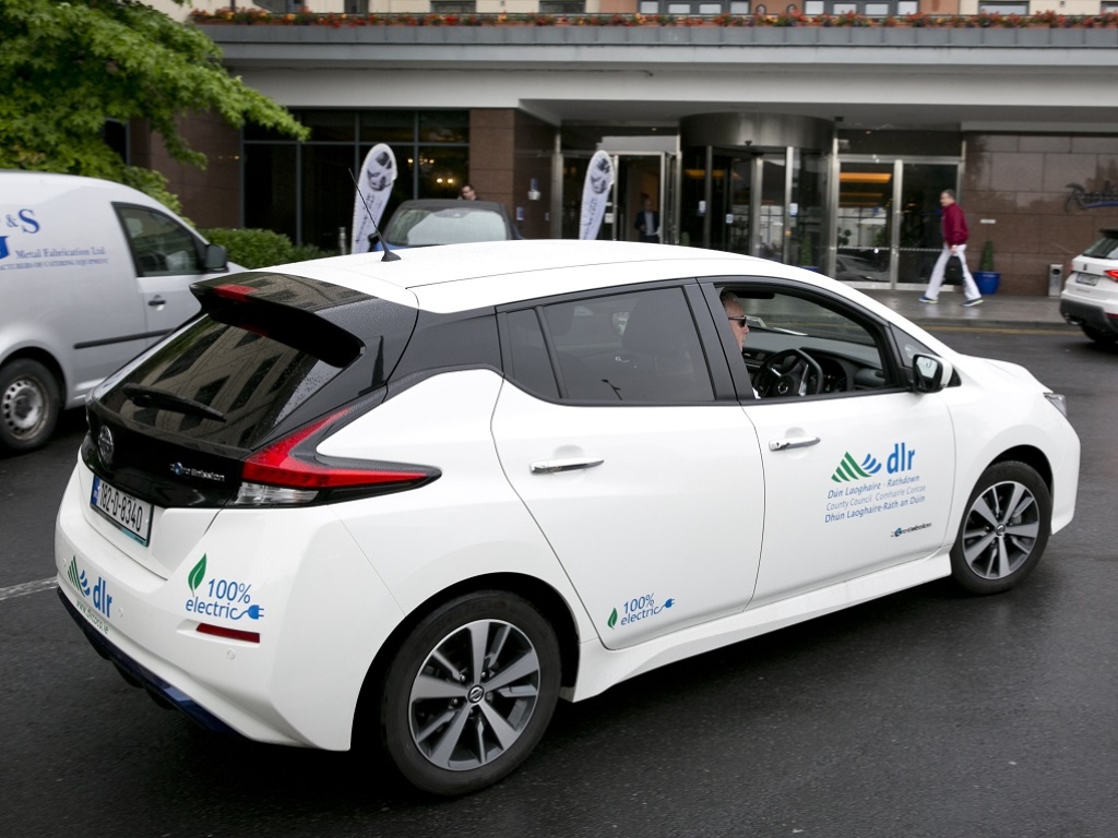 DLR-electric-fleet-resized